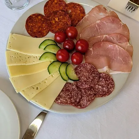 Zankapu -hotel For You- Adult & Bike Friendly 3-room With Local Wine, Terrace & Kali-medence Experience * Zánka