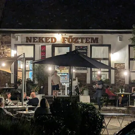 Zánkapu -hotel For You- Adult&bike Friendly 3-room With Local Wine, Terrace&káli-medence Experience