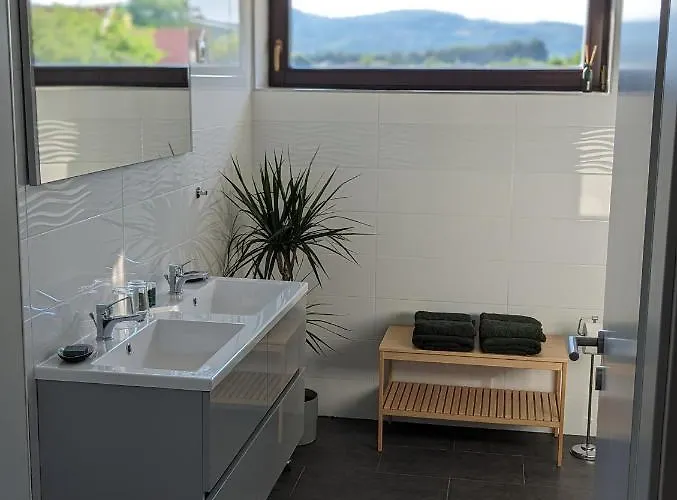 モーテル Zankapu -hotel For You- Adult & Bike Friendly 3-room With Local Wine, Terrace & Kali-medence Experience *