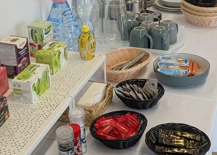 Motel Zánkapu -hotel For You- Adult&bike Friendly 3-room With Local Wine, Terrace&káli-medence Experience Zánka