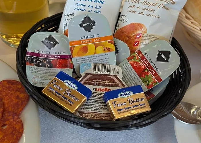 Zánkapu -hotel For You- Adult&bike Friendly 3-room With Local Wine, Terrace&káli-medence Experience *