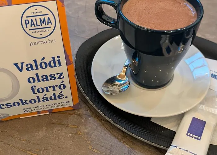 モーテル Zankapu -hotel For You- Adult & Bike Friendly 3-room With Local Wine, Terrace & Kali-medence Experience Zánka